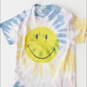 URBAN OUTFITTERS SMILEY TIE DYE TEE SHIRT